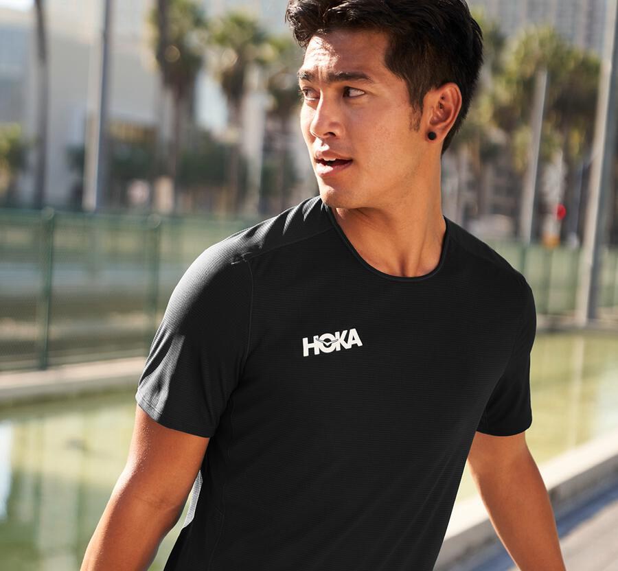 Hoka One One Performance Kort Sleeve Top Herr - Svarta - DNQWI-1726